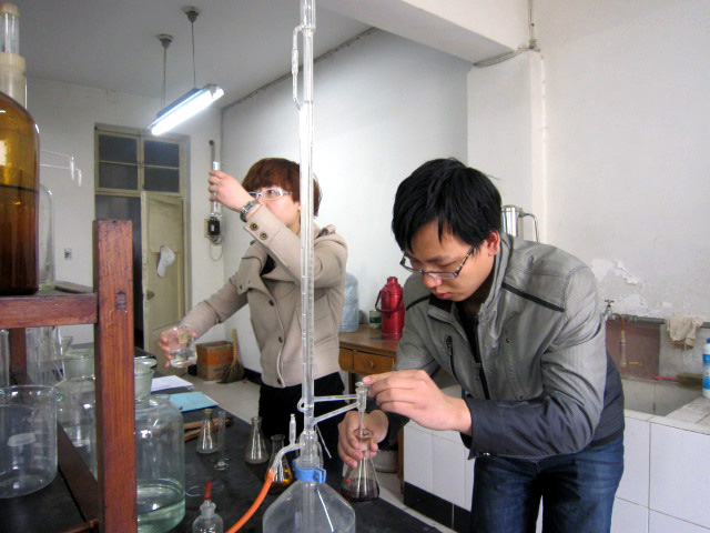 2012-4理化培训学员实习